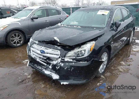 2015 Subaru Legacy 2.5I Premium из США, поврежденный, VIN 4S3BNBC67F3047314